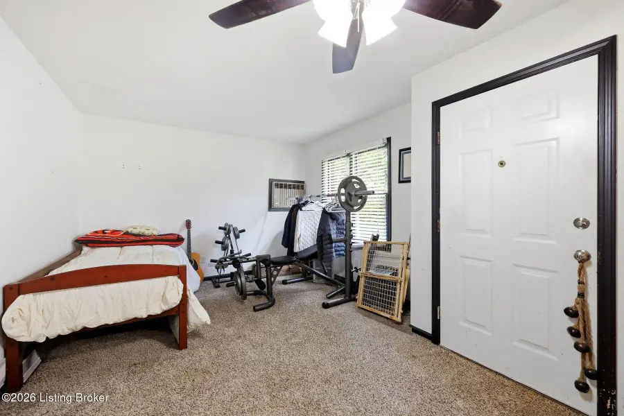 12610 Hiawatha Ave, Louisville, KY 40223 - #3