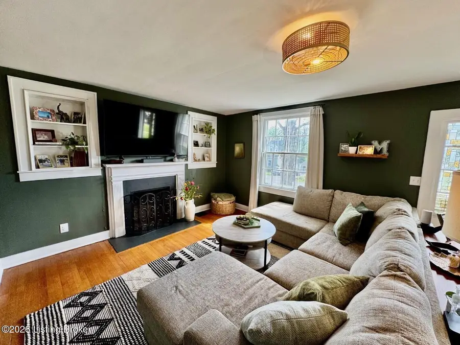 209 E Virginia Ave, Springfield, KY 40069 - #3