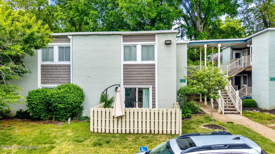 1815 Gardiner Ln #APT G64, Louisville, KY 40205 - #2