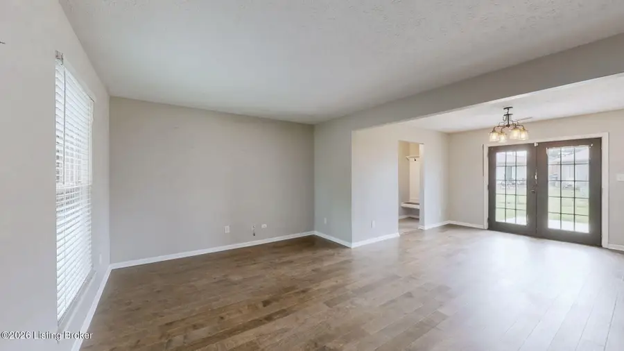 10803 Corbin Ct, Louisville, KY 40229 - #3