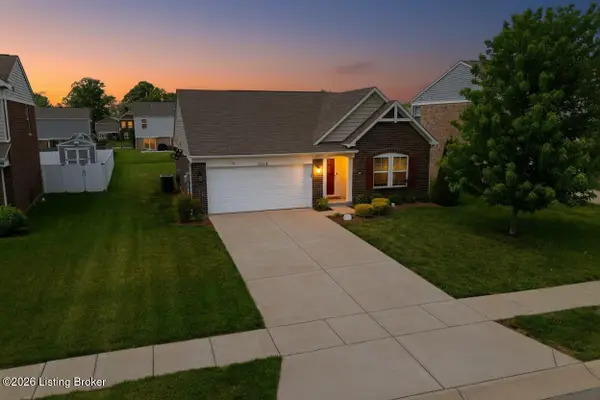 11114 Remembrance Ln, Louisville, KY 40229