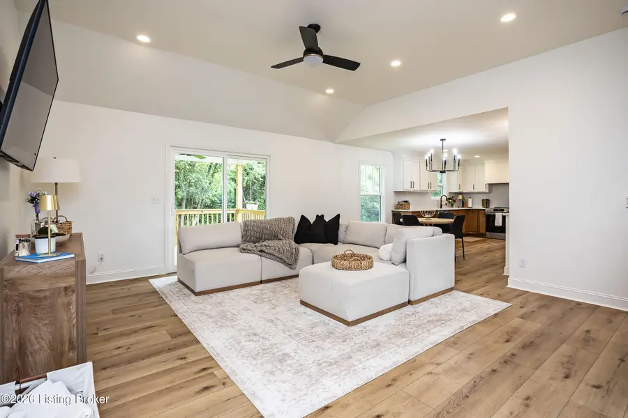 107 Springhill Dr, Bardstown, KY 40004 - #2