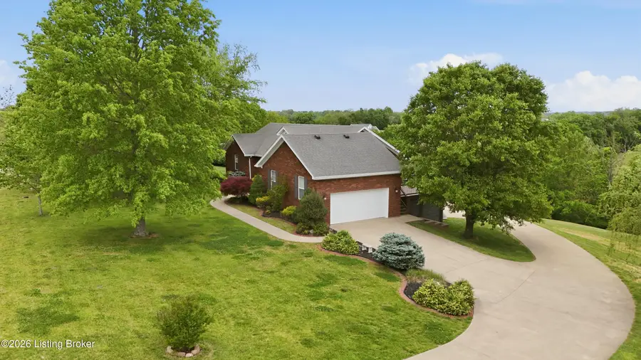 372 Oakridge Dr, Taylorsville, KY 40071 - #3