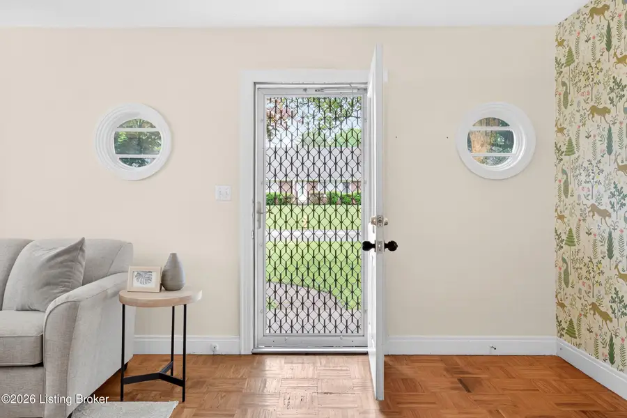 3312 Wellingmoor Ave, Louisville, KY 40218 - #3