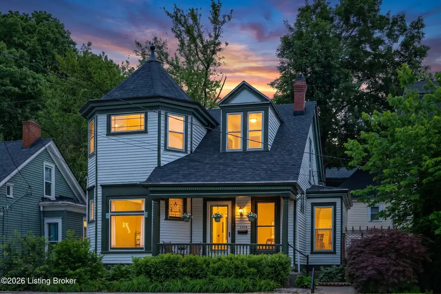 2206 Grinstead Dr, Louisville, KY 40204 - #2