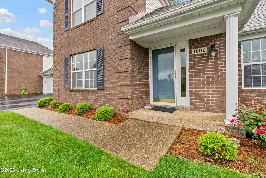 1608 Eagle Nest Way, Lyndon, KY 40222 - #3