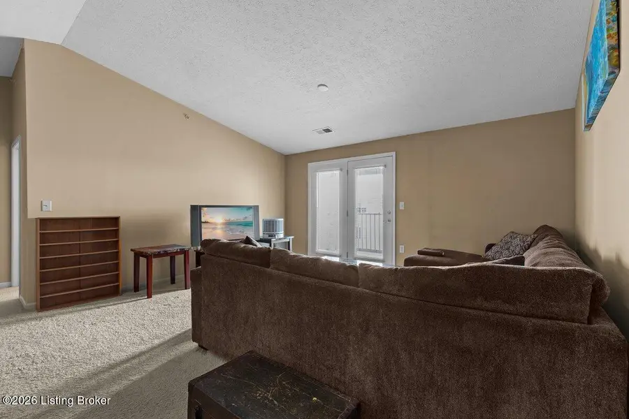 2600 Aristocrat Pl #303, Louisville, KY 40299 - #3