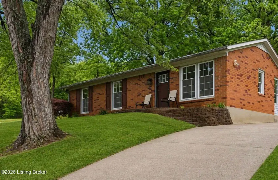 8006 Afterglow Dr, Louisville, KY 40214 - #2