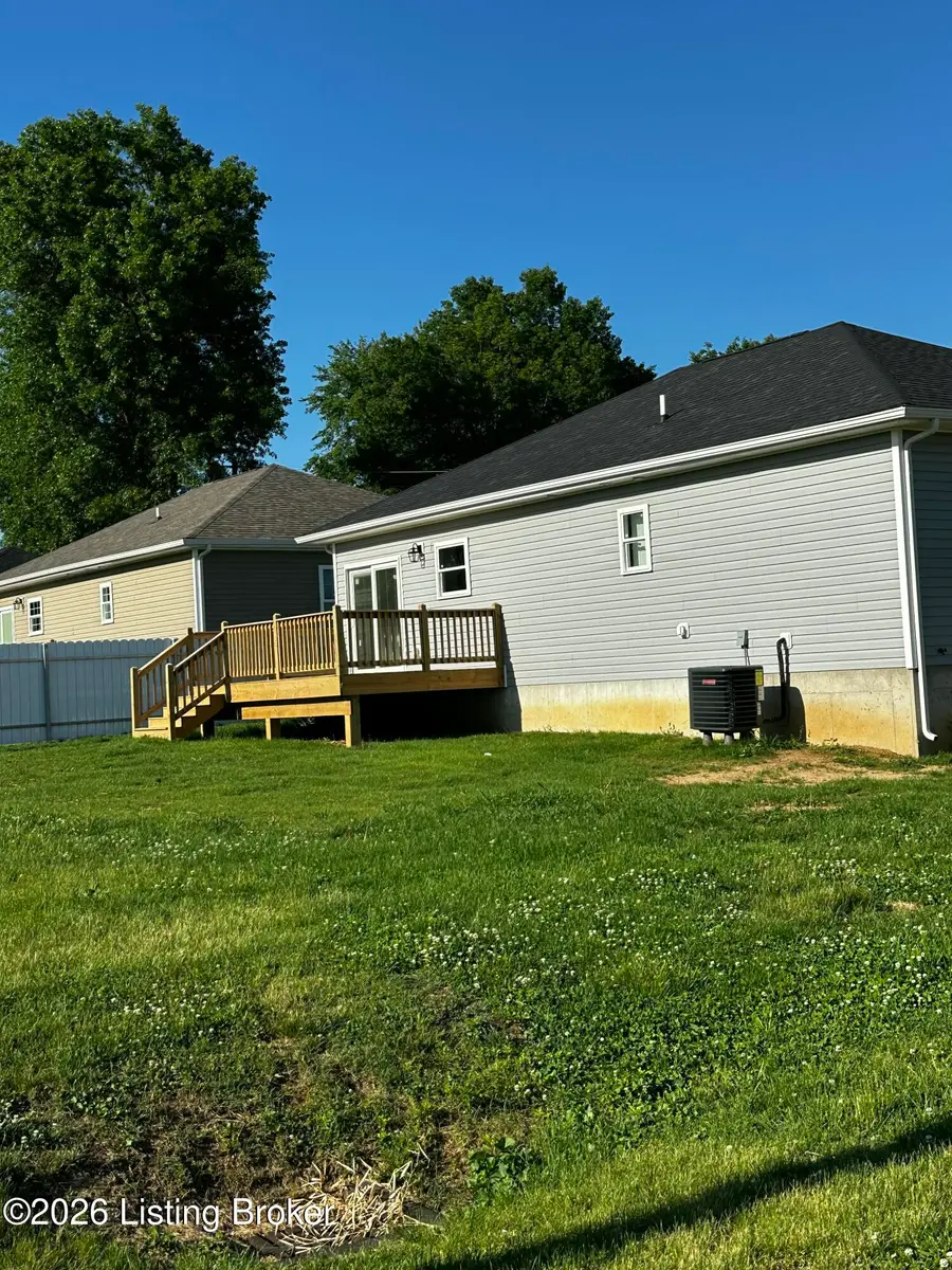 4708 Quinn Dr, Louisville, KY 40216 - #3