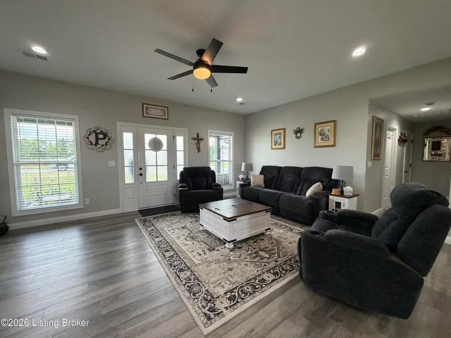 127 Hidden Valley Dr, Bardstown, KY 40004 - #2