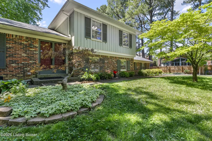 1100 Timber Oak Dr, Louisville, KY 40223 - #2