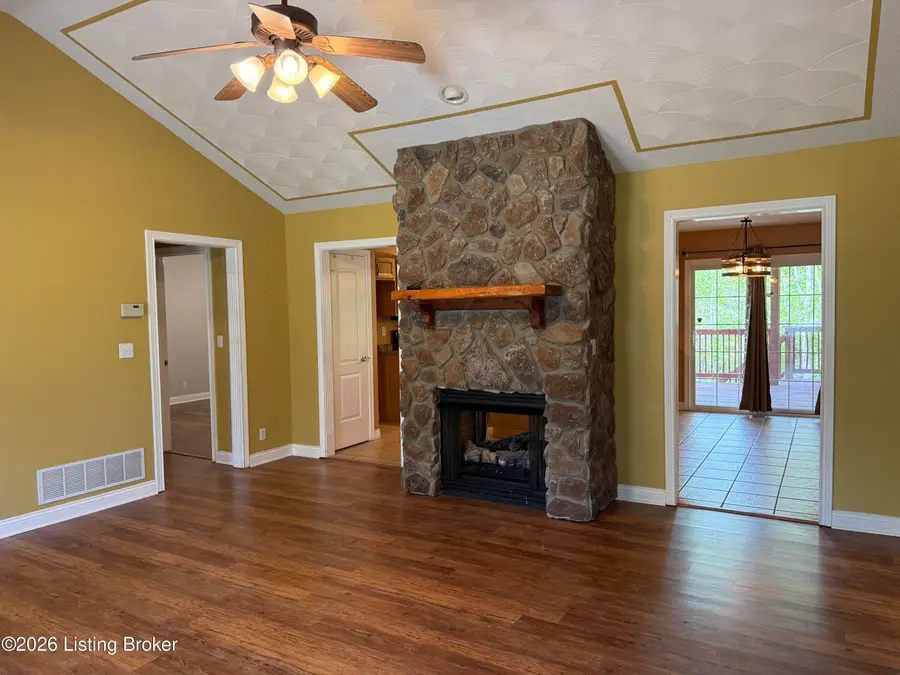 440 Stoney Ln, Taylorsville, KY 40071 - #2