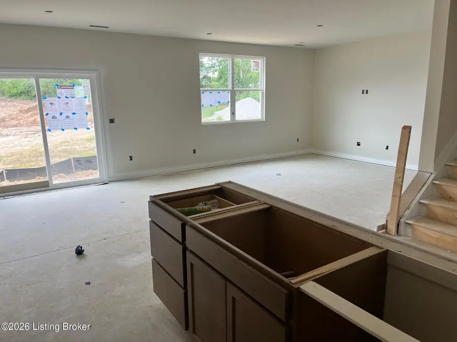 8410 Hollis Vw Way, Louisville, KY 40214 - #2