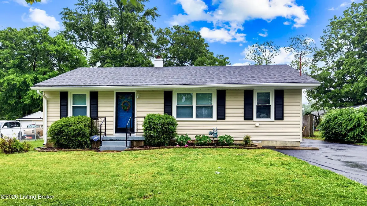 6413 Bethany Ln, Louisville, KY 40272 - #1