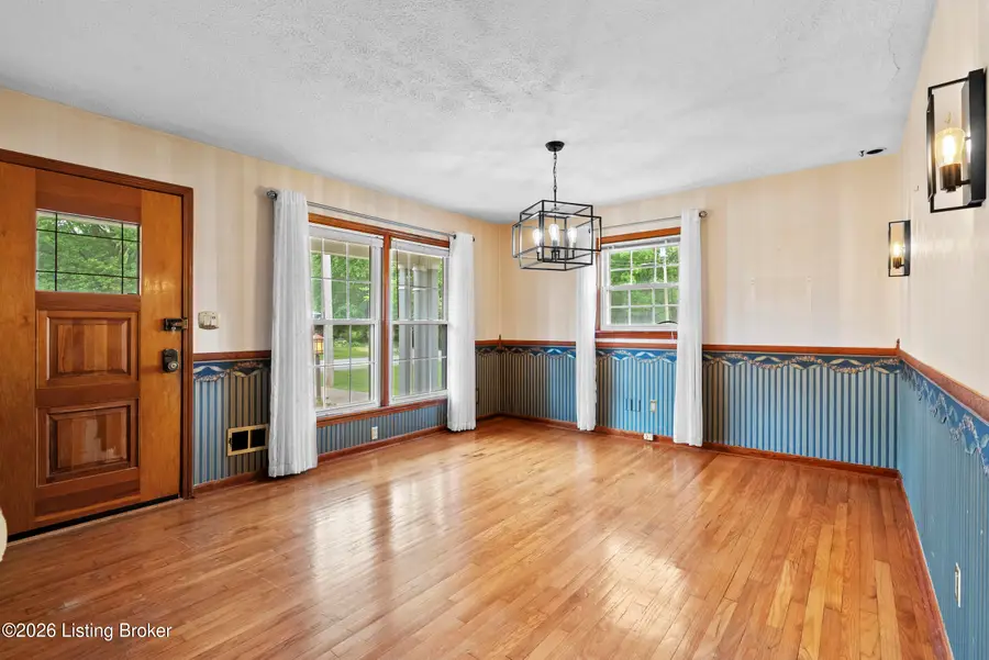 6114 Gloria Ln, Louisville, KY 40213 - #2