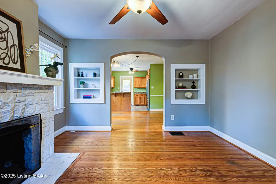 419 Iola Rd, Louisville, KY 40207 - #3