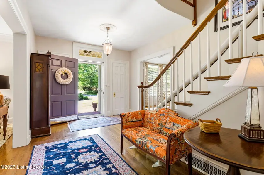 2343 Village Dr, Louisville, KY 40205 - #2