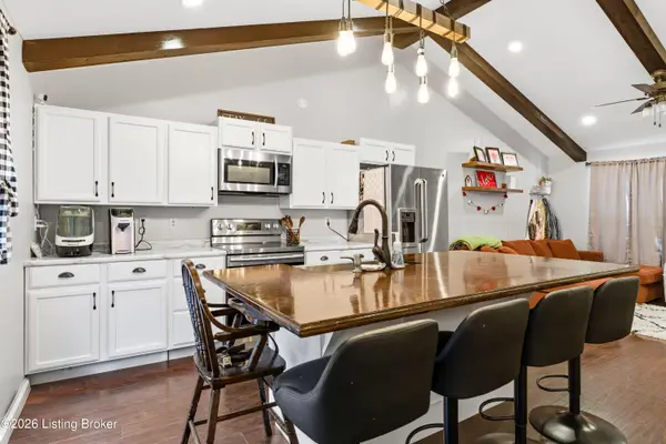 808 Tin Dor Way, Louisville, KY 40118