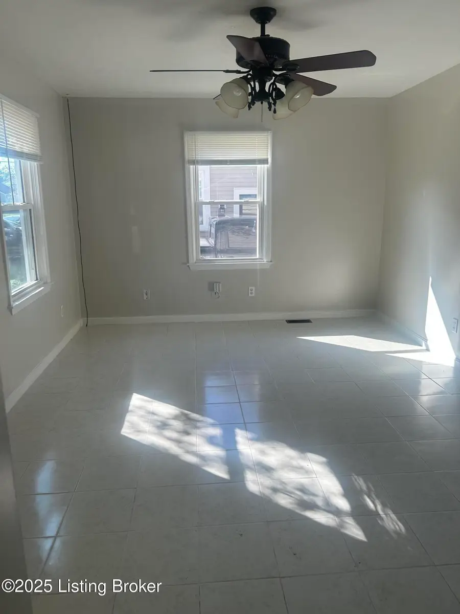 1717 Theresa Ave, Louisville, KY 40216 - #2