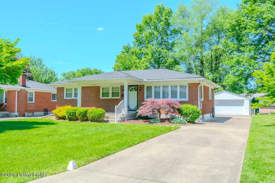 6304 Greenview Dr, Louisville, KY 40216 - #2