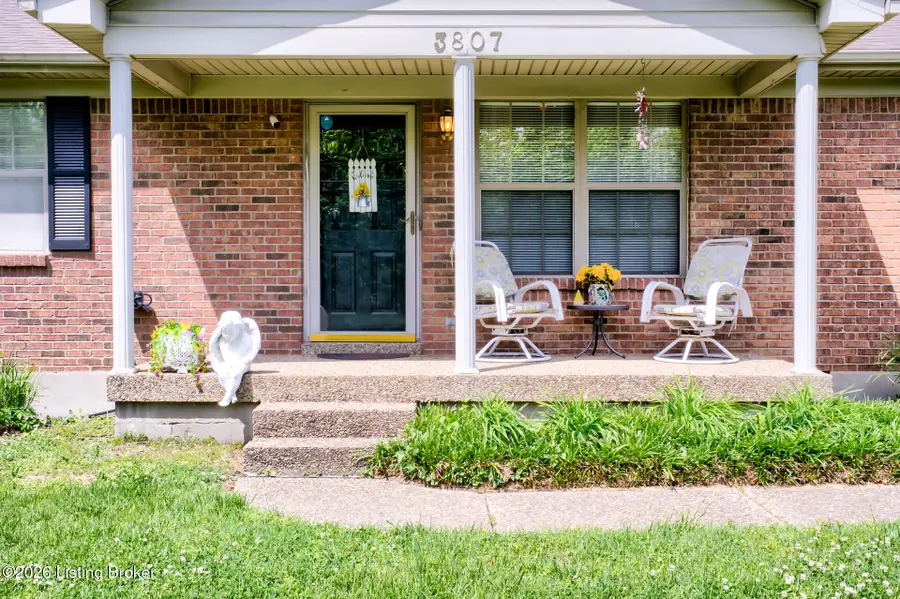 3807 Hillcross Dr, Louisville, KY 40229 - #2
