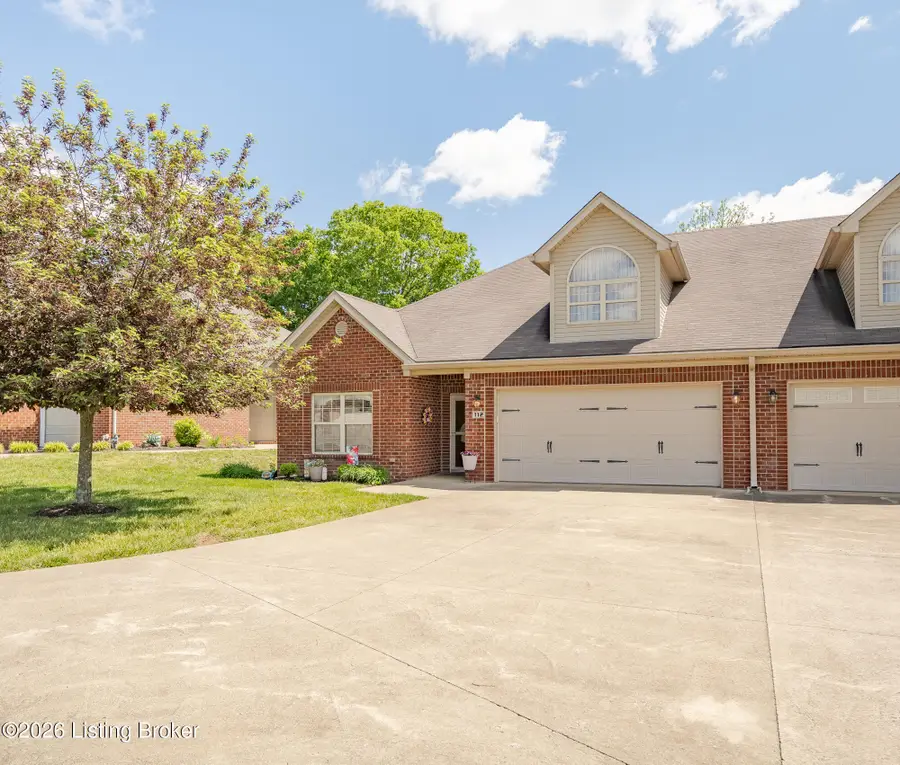 112 Twin Springs Ct, Shelbyville, KY 40065 - #3