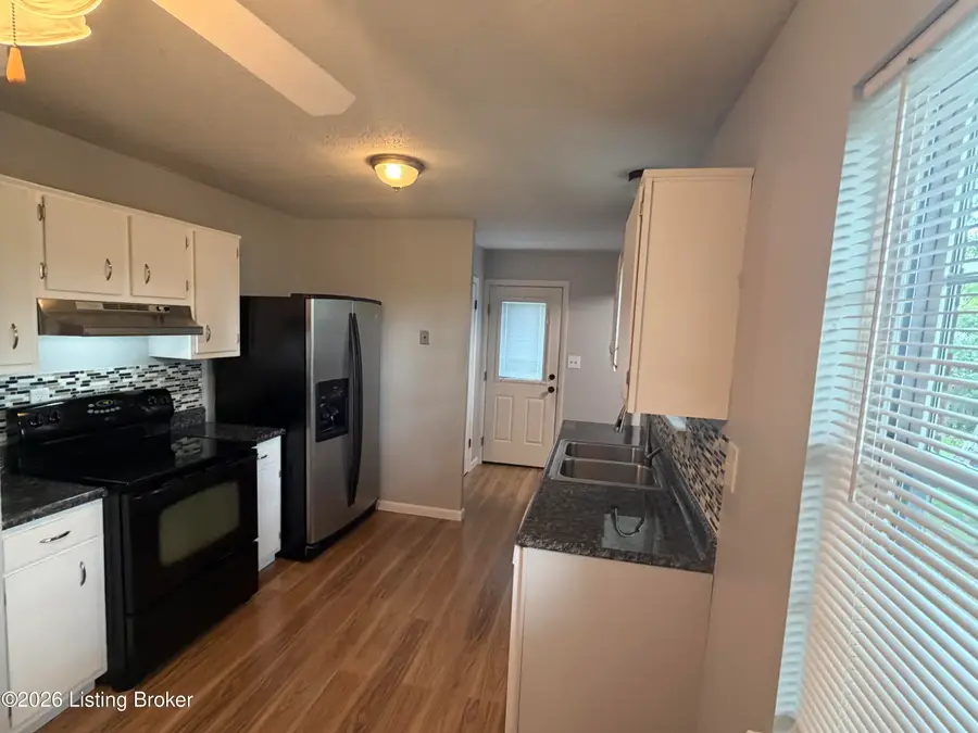 4021 Tally Ho Ct, Louisville, KY 40299 - #3