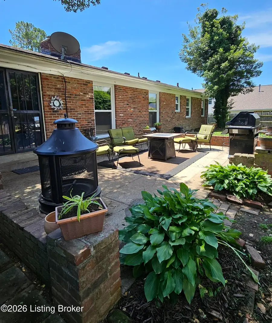 8919 Bingham Dr, Louisville, KY 40242 - #2