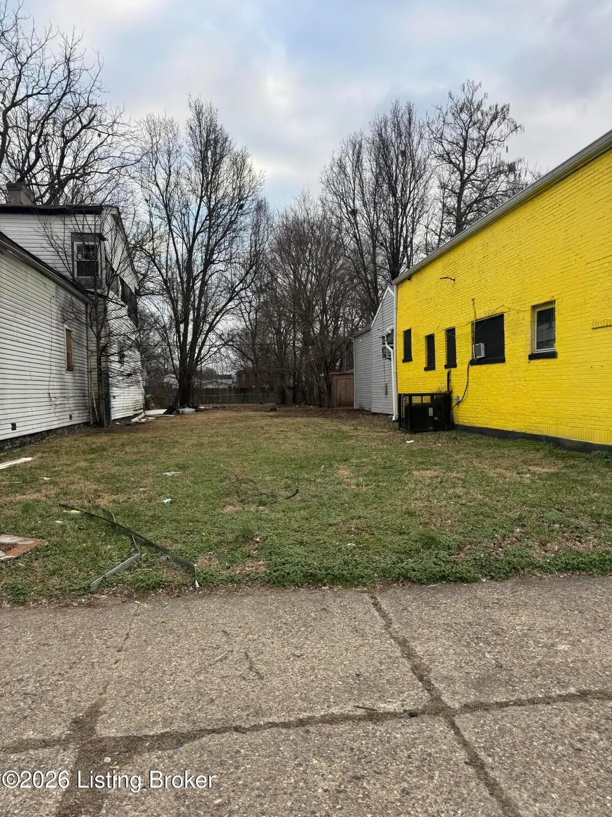 2408 W Market St, Louisville, KY 40212 - #1