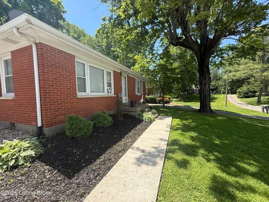 4210 Tamm Ct, Louisville, KY 40272 - #2