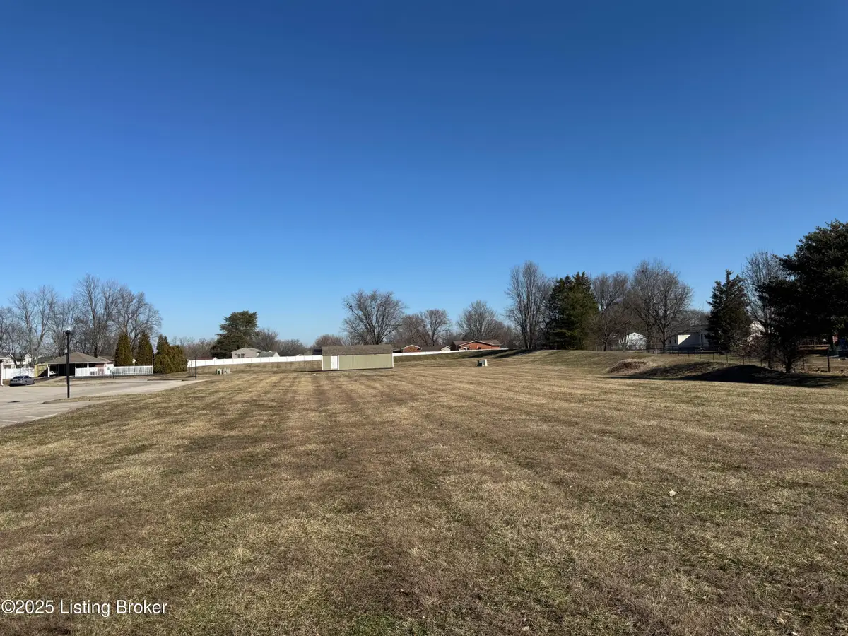 9707 Preston Spring Dr, Louisville, KY 40229 - #1