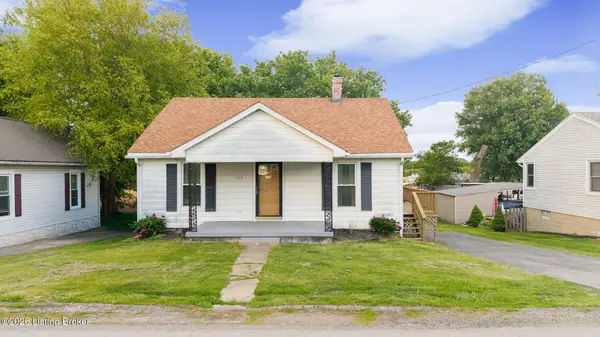 120 Fairview St, Pleasureville, KY 40057