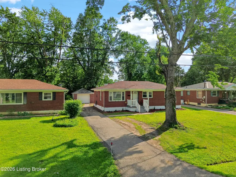5506 Shorewood Dr, Louisville, KY 40214 - #3