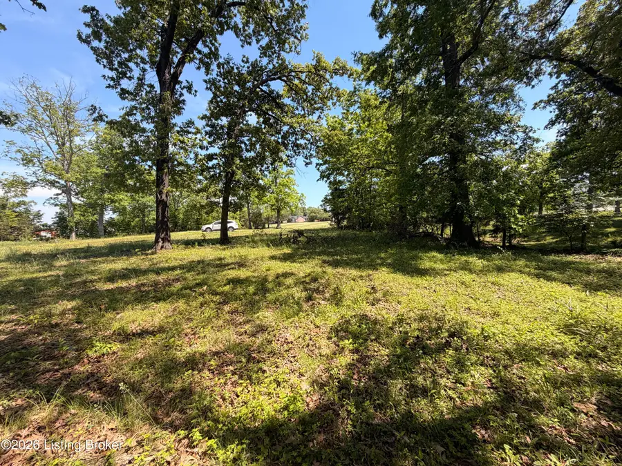 718 Beech Grove Rd, Shepherdsville, KY 40165 - #2
