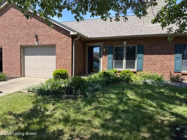 4 Trace Ln, Shelbyville, KY 40065