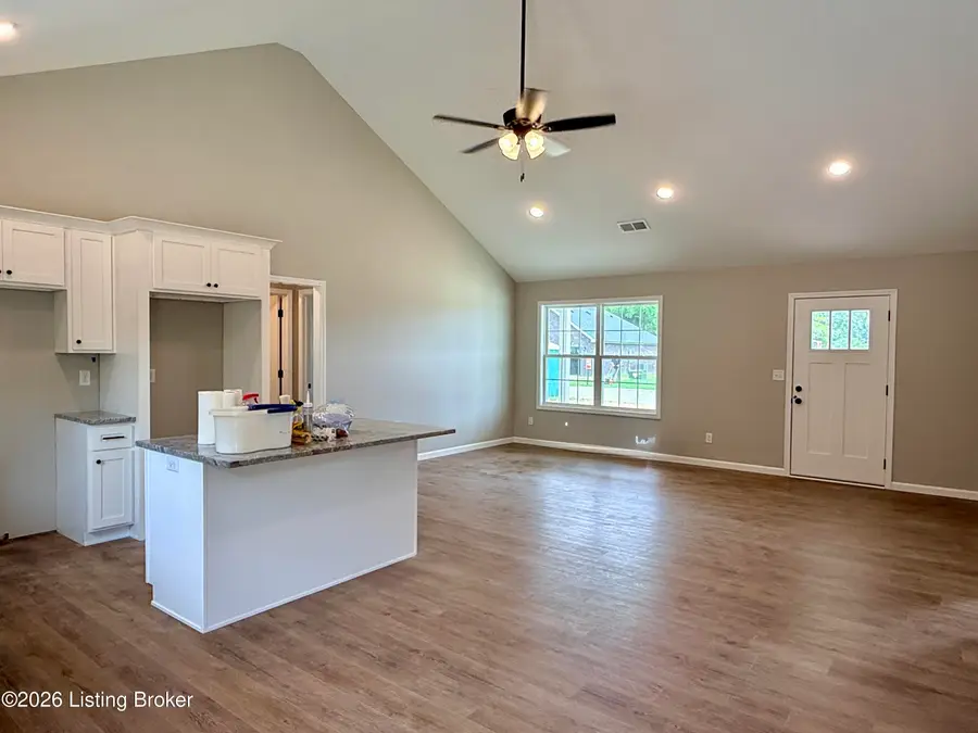 209 Tulip Dr, Bardstown, KY 40004 - #3