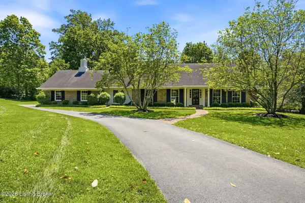 12000 Hazelwood Rd, Anchorage, KY 40223