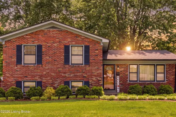 6 Harned Ct, Louisville, KY 40229