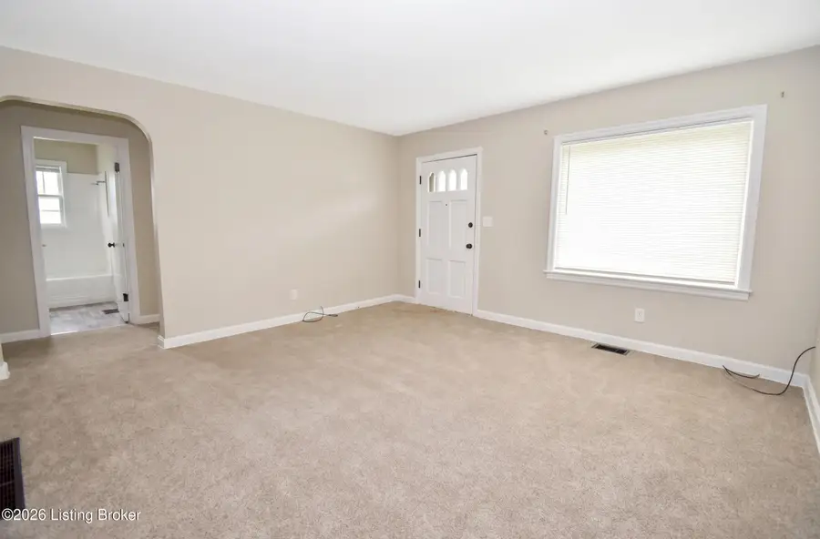 6311 Hanses Dr, Louisville, KY 40219 - #3