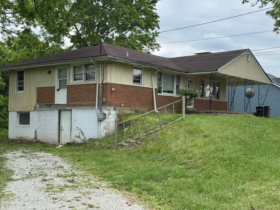 205 Alreva Rd, Louisville, KY 40216 - #3