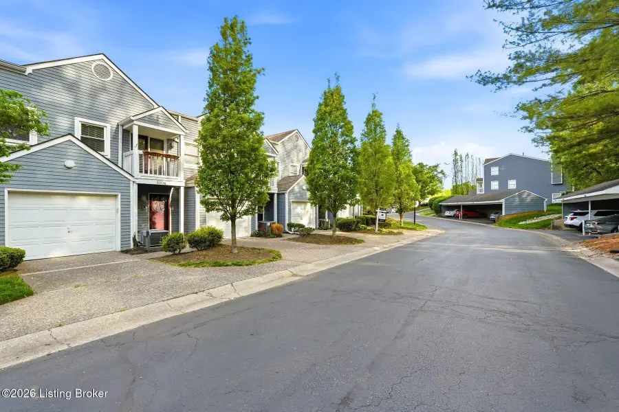 5004 Harrods Landing Dr, Prospect, KY 40059 - #3