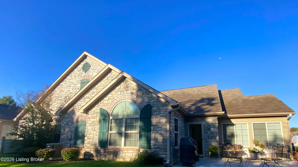210 Saddle Ridge Cir, Danville, KY 40422 - #1