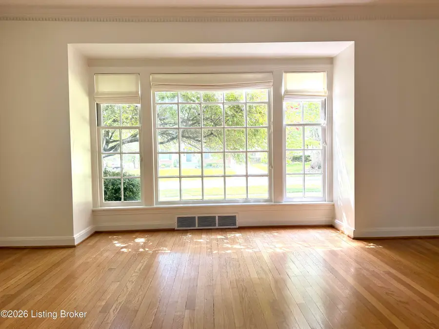 4009 Saint Germaine Ct, Norbourne Estates, KY 40207 - #2