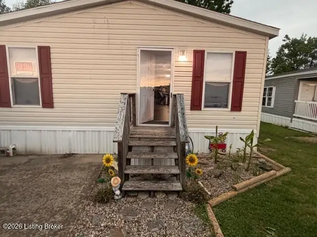 64 Floyd St, Carrollton, KY 41008 - #1