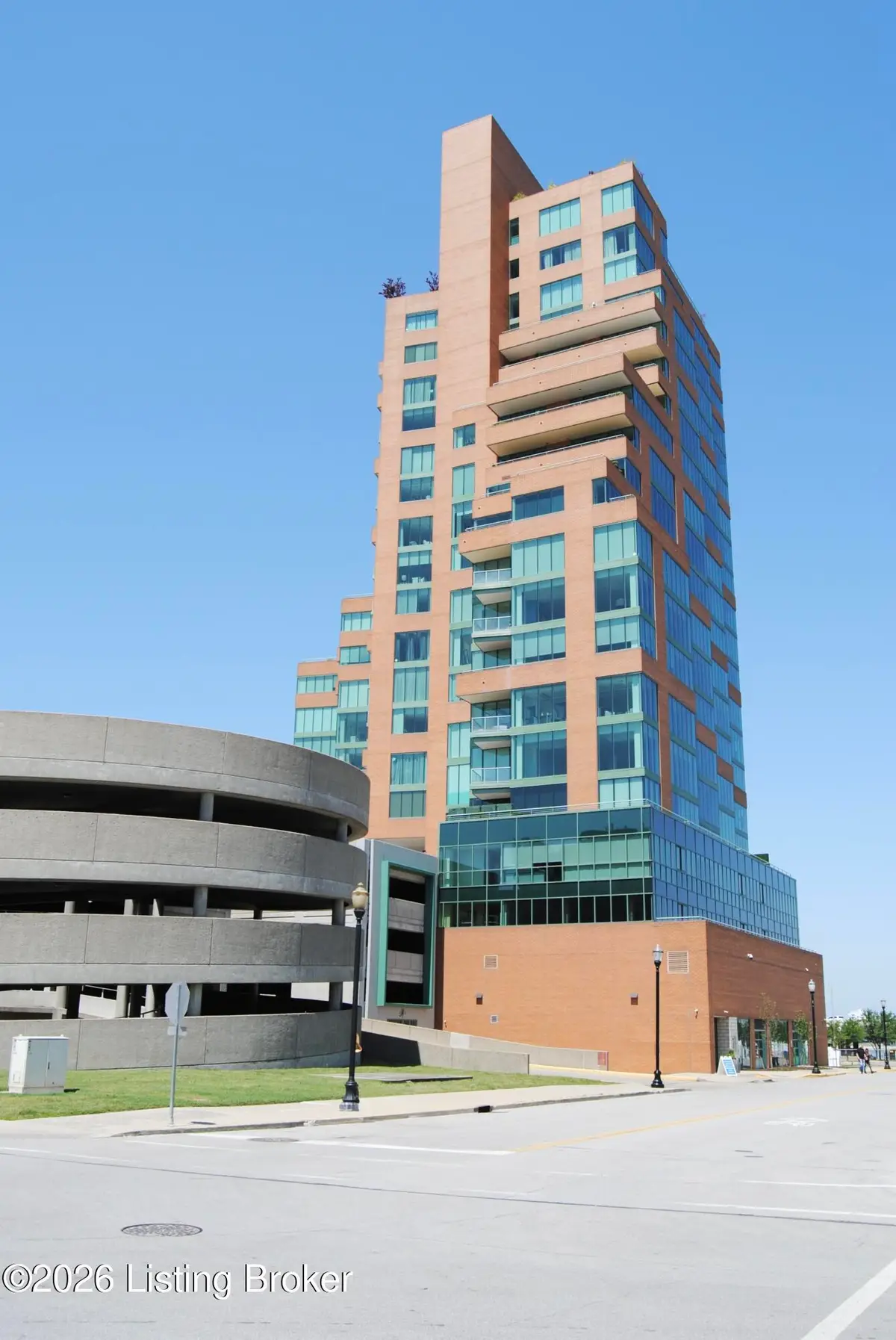 222 E Witherspoon St #603, Louisville, KY 40202 - #1