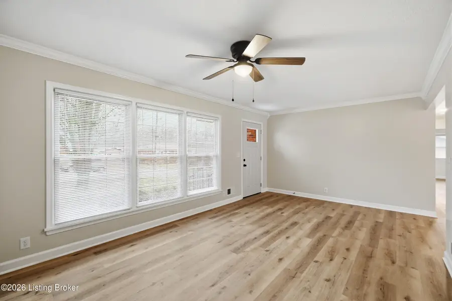 8314 St Armands Ct, Louisville, KY 40219 - #2