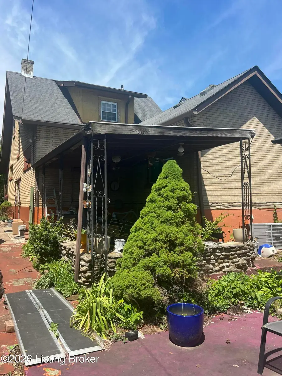 107 N 42nd St, Louisville, KY 40212 - #3