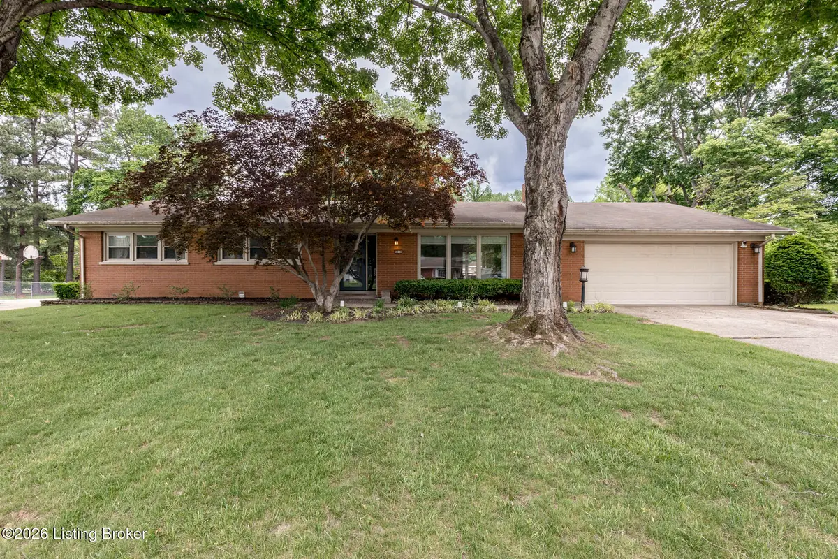 3808 Gaywood Dr, Louisville, KY 40272 - #1