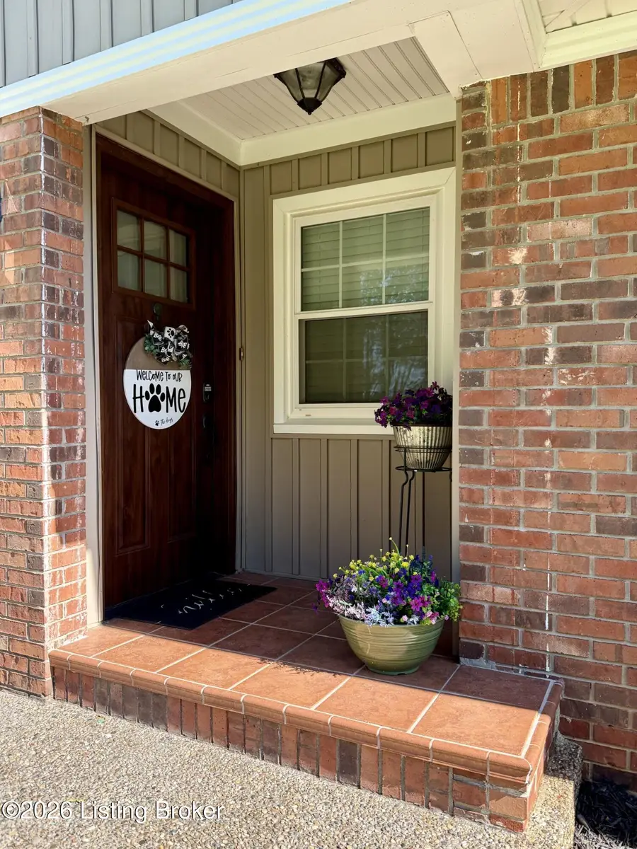 8121 Damascus Rd, Louisville, KY 40228 - #3