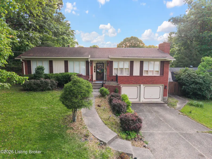 7404 Chant Ct, Louisville, KY 40214 - #3